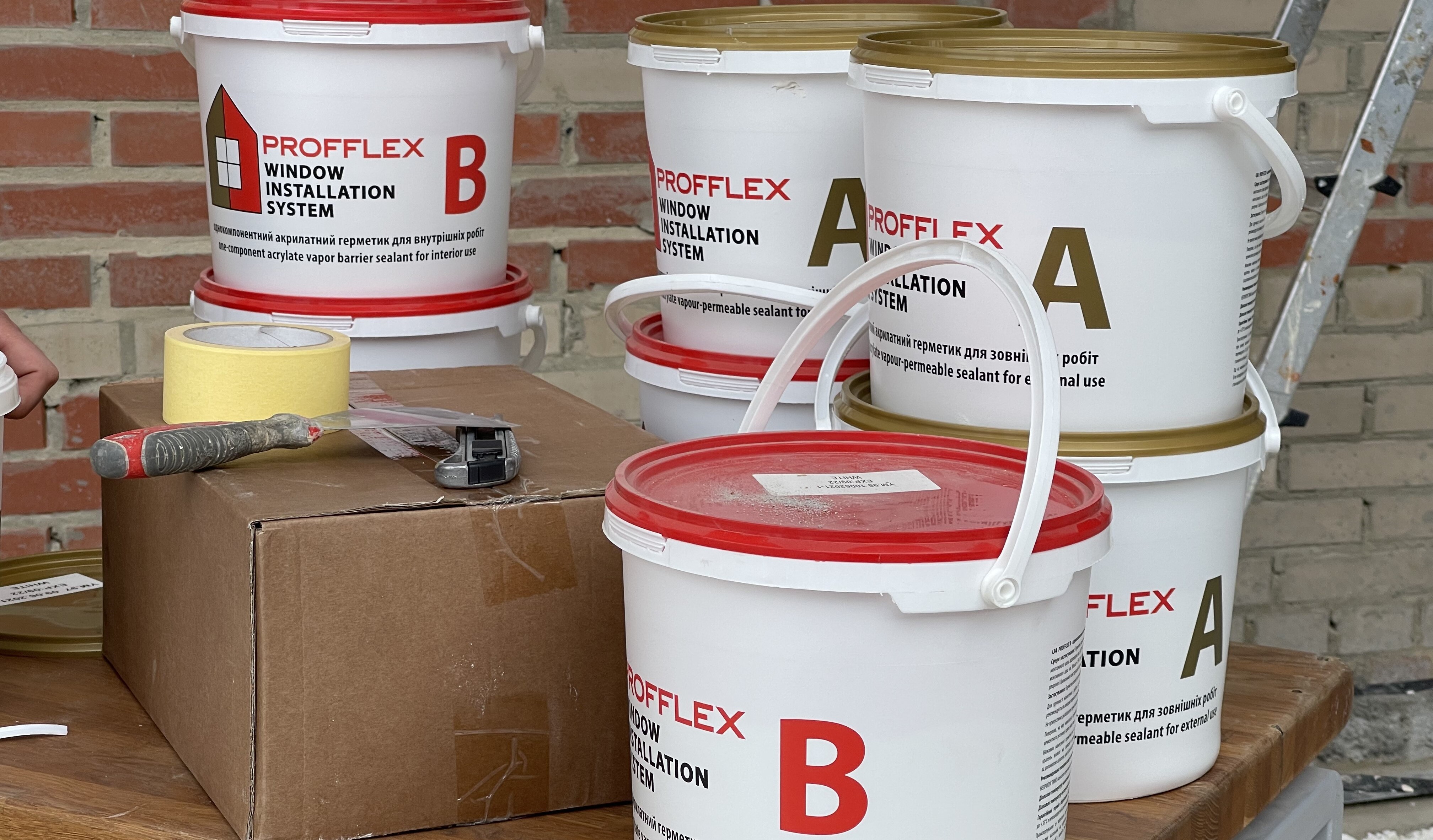 Віконні герметики PROFFLEX: надійне рішення для герметизації монтажних швів