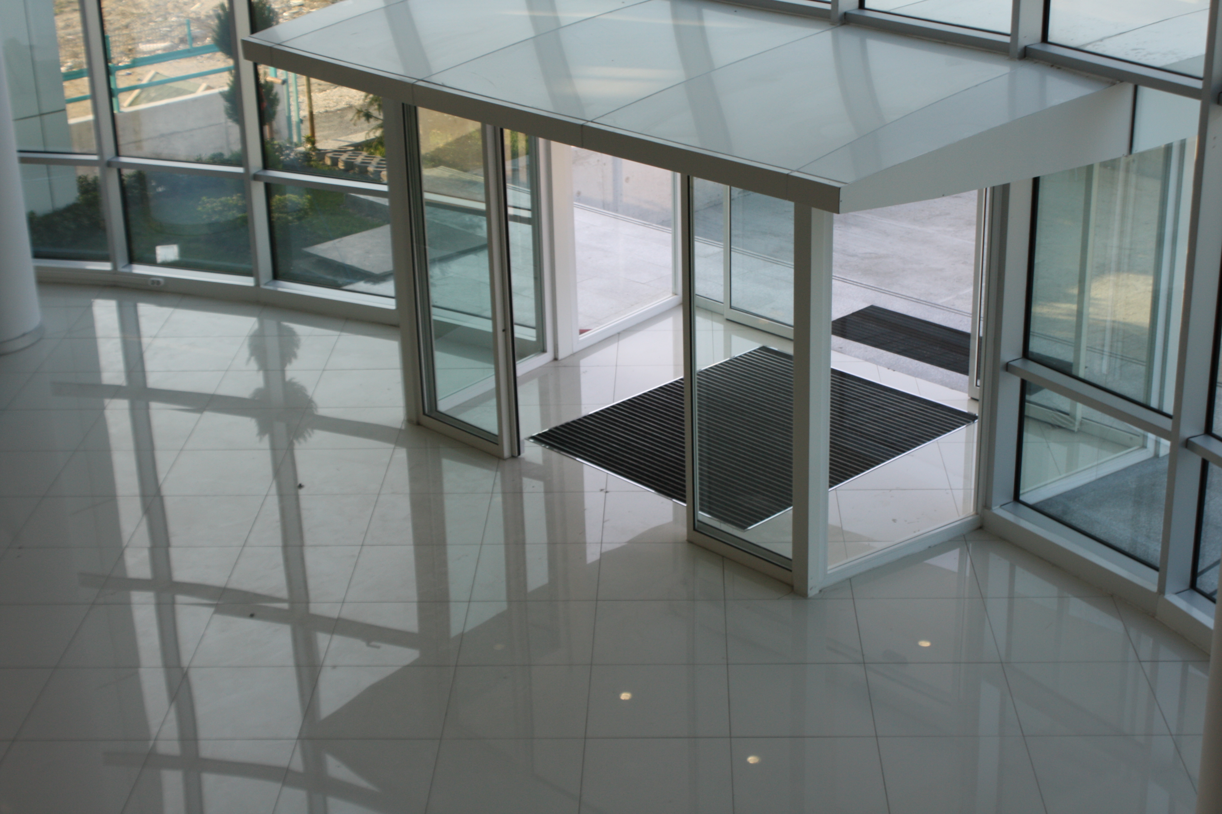 Безпека сходових прольотів