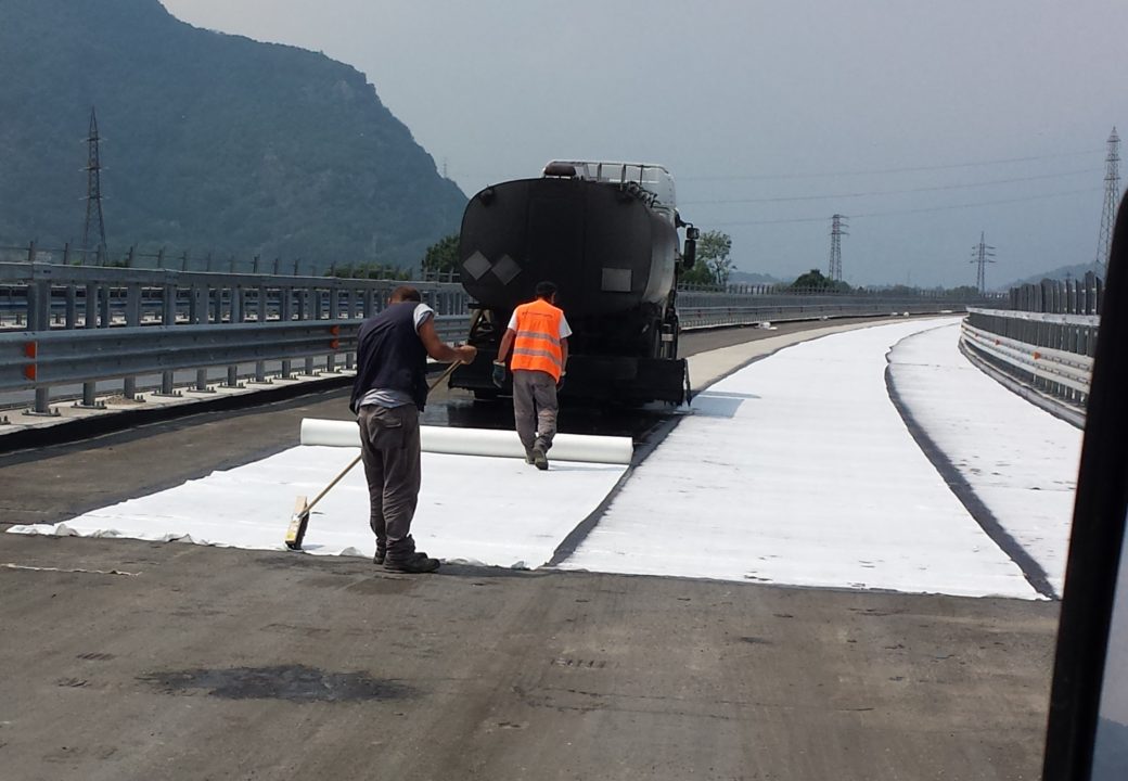 Геотекстиль: назначение, виды и применение в строительстве