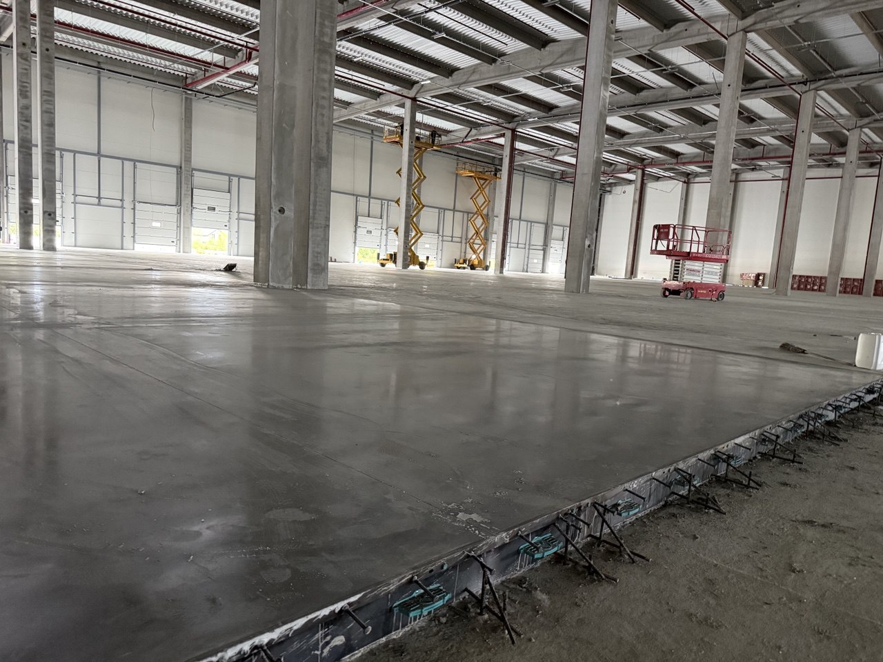 Reinforcement of the screed with fiber