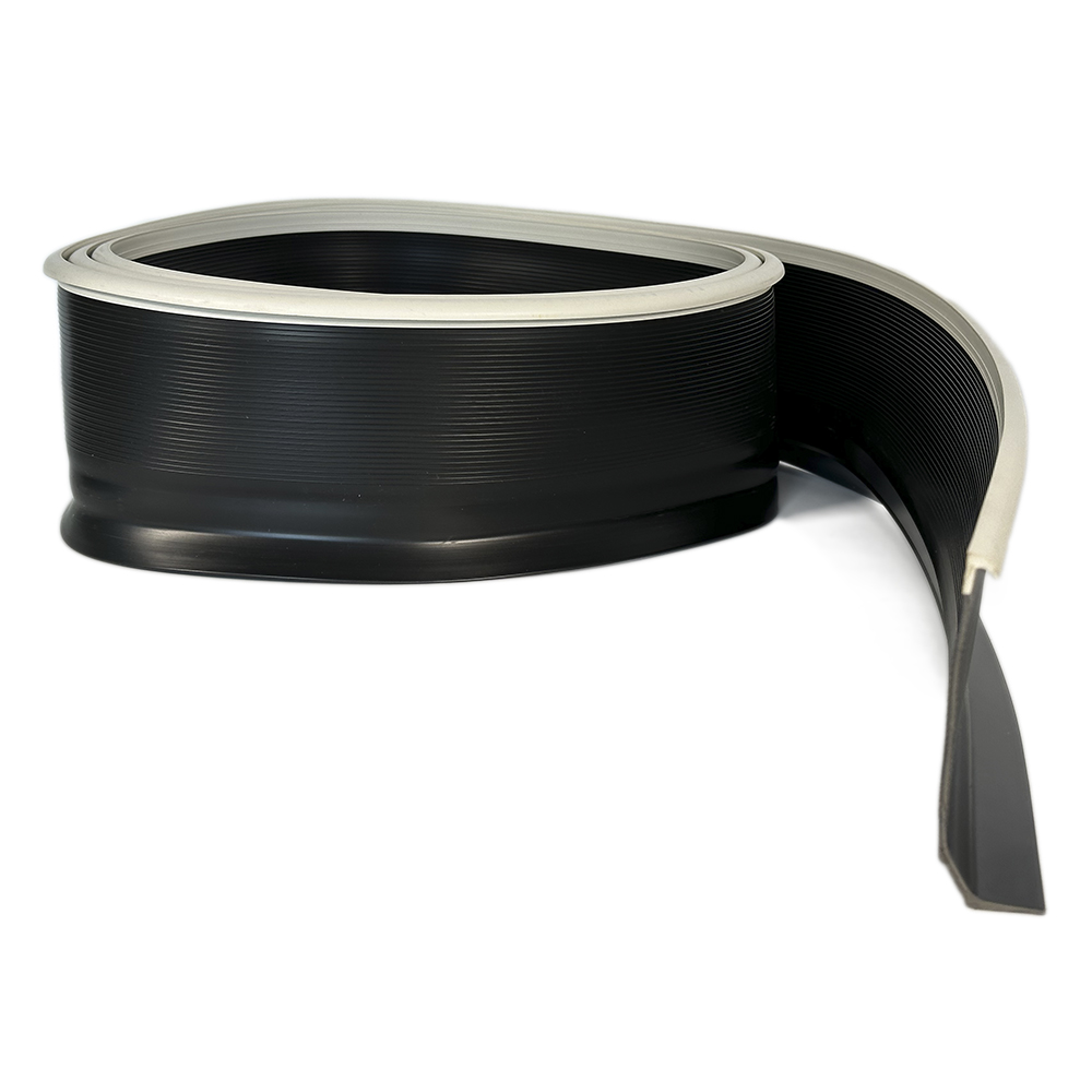 Еластичний ПВХ-плінтус PS-100 мм для виведення покриттів на стіну, біла кромка, 25 метрів